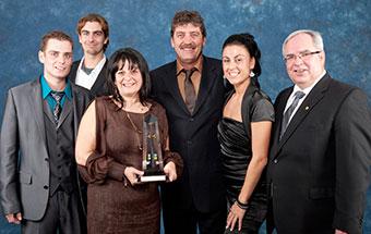 Gagnant 2 unités superposées et plus (bâtiment de 24 unités et moins) - Les Entreprises Clermont Vallée PEEQ